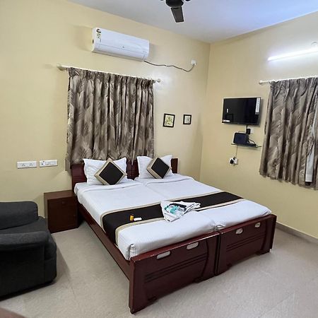 Avuraa Hospitality India Hotel Chennai Exterior foto