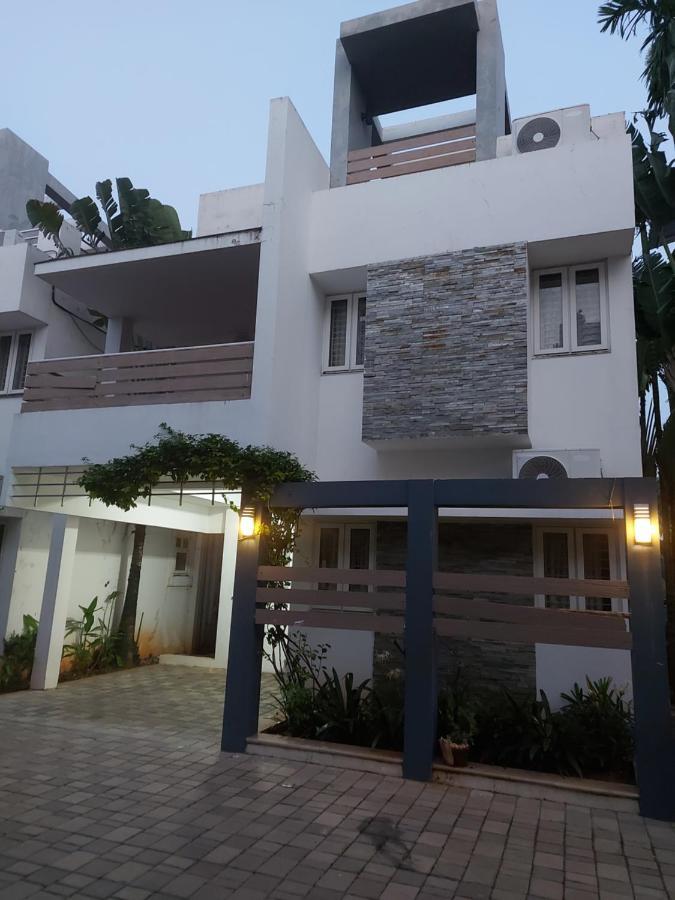 Avuraa Hospitality India Hotel Chennai Exterior foto